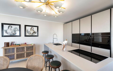 Sibilla: Design Intérieur, Luminaire, Bois, Plafond, Meubles, Sol, Lustre, Cuisine, Éclairage, Sol