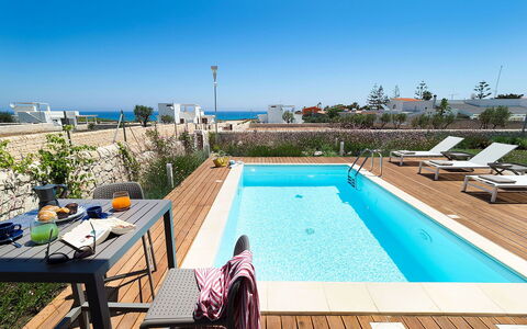 Villa Matilde: Piscine, Recours, Eco Hôtel, Mobilier De Jardin, Hôtel, Ombre, Parapluie, Conception, Villa, Chaise