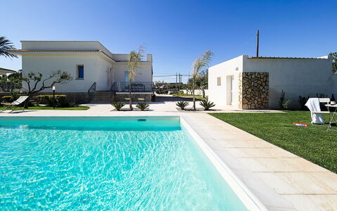 Villa Emma: Piscine, Recours, Composite, Biens, Eco Hôtel, Hacienda, Ombre, Loisir, Villa, Aménagement Paysager