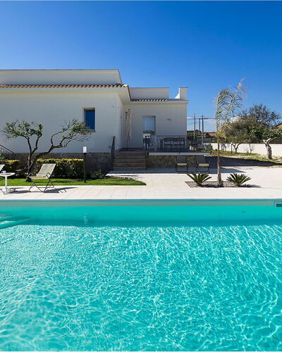 Villa Emma: Piscine, Recours, Composite, Biens, Eco Hôtel, Hacienda, Aménagement Paysager, Dalle, Ombre, Villa