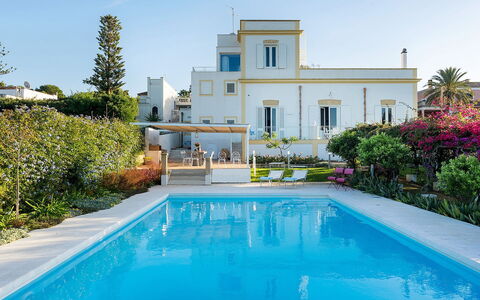 The Flower Garden: Piscine, Recours, Domicile, Biens, Hacienda, Jardin, Aménagement Paysager, Villa, Eco Hôtel