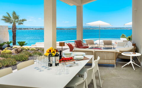 Sea Art Villa: Meubles, Chaise, Recours, Table, Mobilier De Jardin, Appartement, Mer, Ombre, Eco Hôtel, Balcon