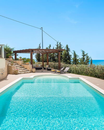Villa Carousel: Bleu, L'Eau, Piscine, Recours, Composite, Mer, Loisir, Mobilier De Jardin, Eco Hôtel, Océan