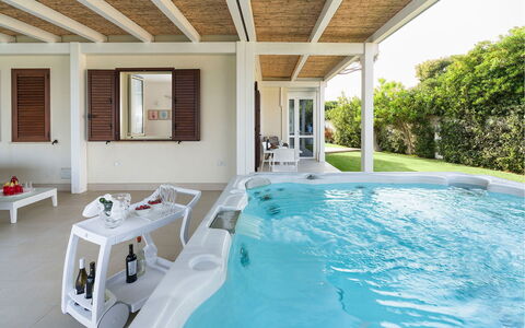 Villa Sea Star: Recours, Loisir, Mobilier De Jardin, Ombre, Eco Hôtel, Chaise, Structure En Plein Air, Piscine, Villa, Biens