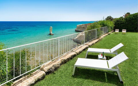 Villa Sea Star: Bleu, Mer, Océan, Ombre, Côte, Mobilier De Jardin, Piscine, Tropiques, Balustrade, Eco Hôtel
