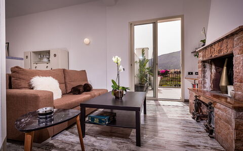 Casa Maurus: Meubles, Design Intérieur, Sol, Sol, Bois, Canapé, Plafond, Pièce, Salon, Éclairage