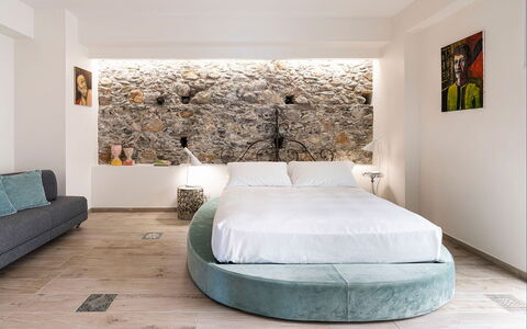Casa Pink: Meubles, Design Intérieur, Sol, Sol, Mur, Chambre, Lit, Bois, Pièce, Plafond