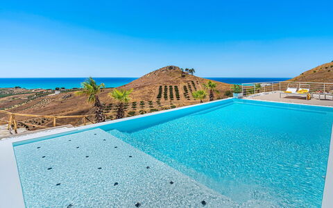 Villa Montallegro: Bleu, Piscine, Recours, Eco Hôtel