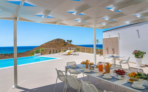Villa Montallegro: Chaise, Piscine, Recours, Eco Hôtel, Ombre, Villa, Mobilier De Jardin, Hôtel, Balcon