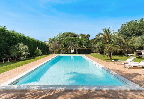 Villa Carosone: Bleu, Piscine, Recours, Composite, Ombre, Jardin, Aménagement Paysager, Eco Hôtel, Caractéristique De L'Eau, Hacienda