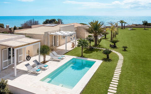 Villa Doddi: Piscine, Recours, Biens, Eco Hôtel, Villa, Ombre, Manoir, Loisir, Mobilier De Jardin