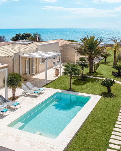 Villa Doddi: Piscine, Recours, Biens, Eco Hôtel, Villa, Ombre, Manoir, Loisir, Mobilier De Jardin
