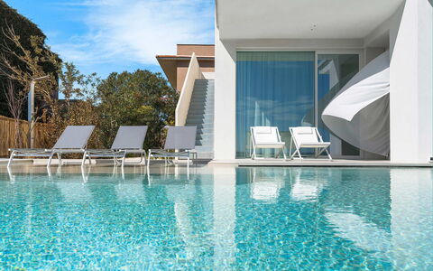 Villa Confini: Piscine, Mobilier De Jardin, Recours, Balancelle, Hôtel, Eco Hôtel, Villa, Ville Resort