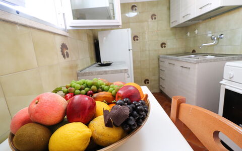 Isabel: Fruit, Appareil De Cuisine, Principaux Appliance, Aliments, Cuisine, Comptoir, Vaisselle, Aliments Naturels, Électroménager, Produire