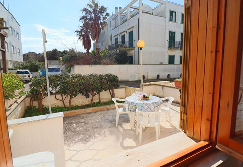 Cecilia: Appartement, Balcon, Plante D'Appartement