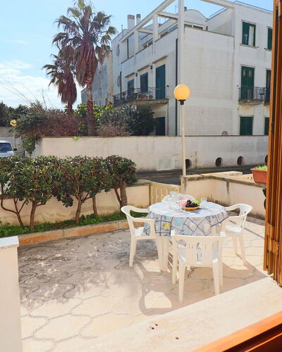 Cecilia: Appartement, Balcon, Plante D'Appartement