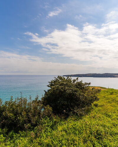 Azzurra: Ciel, Bleu, L'Eau, Ressources En Eau, Horizon, Vert, Plan D'Eau, Côte, Paysage Naturel, Cotiers Et Relief Océaniques