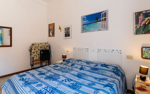 Milena: Meubles, Design Intérieur, Chambre, Appartement, Pièce, Drap De Lit, Lit, Literie, Cadre, Linge