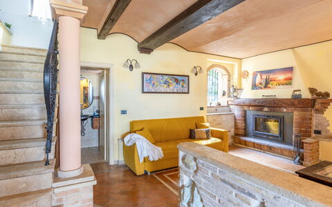 Casale Dolcemare: Meubles, Design Intérieur, Domicile, Canapé, Pièce, Sol, Salon, Plafond