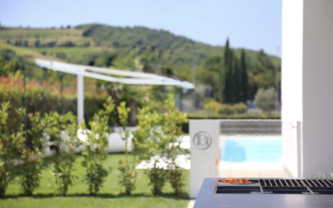 Villa Bilor Luxe: Lot Terre, Jardin, Ombre, Loisir, Pelouse, Aménagement Paysager, Mobilier De Jardin, Cour, Haie, Arrière-Cour