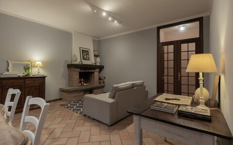 Villa Essiccatoio: Meubles, Design Intérieur, Sol, Mur, Sol, Plafond, Bois, Pièce, Salon, Éclairage