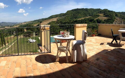 Villa Checco: Meubles, Chaise, Mobilier De Jardin, Tableau De Plein Air, Balcon, Table Cuisine Et Salle A Manger, Tache De Bois, Table Basse, Eco Hôtel, Patio