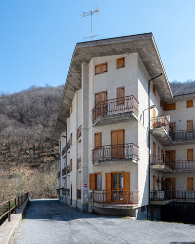 Ai Piedi del Monte: Établissements Humains, Appartement, Balcon, Village De Montagne