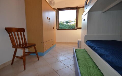 Appartamento Tamara, Budoni: Bois, Meubles, Design Intérieur, Sol, Chambre, Sol, Lit, Pièce, Appartement, Domicile