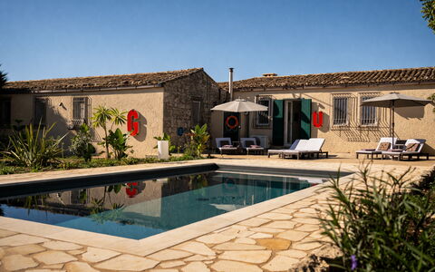 Villa Il Carato, Private Pool, Modica: Mobilier De Jardin, Zone Résidentielle, Piscine, Domicile, Biens, Hacienda, Recours, Chaise, Villa, Balancelle