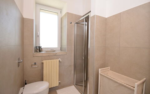 Villa Il Carato, Private Pool, Modica: Sol, Sol, Mur, Luminaire Plomberie, Design Intérieur, Salle De Bains, Bois, Pièce, Plomberie, Évier