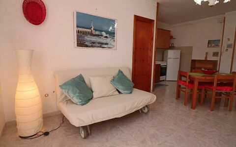 Myriam: Meubles, Sol, Sol, Design Intérieur, Pièce, Appartement, Salon, Canapé, Chaise