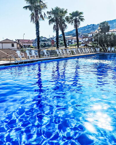 Titti e Giba: Piscine, Recours, Loisir, Hôtel, Ville Resort, Vacances, Eco Hôtel, Centre De Loisirs