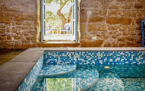 Villa Fontanazza: Sol, Sol, Composite, Piscine, Tuile, Luminaire Plomberie, Tache De Bois, Conception, Salle De Bains, Recours