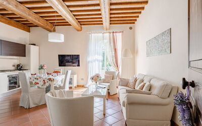 Serafini Holiday Home