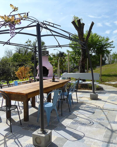Villa 900 Design & Hills Escape: Jardin, Ombre, Structure En Plein Air, Mobilier De Jardin, Cour, Aménagement Paysager, Tableau De Plein Air, Parc, Arrière-Cour, Pergola