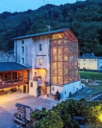 Valtellina 646: L'Eau, Arbre, Piscine, Recours, Jardin, Eco Hôtel, Ombre, Aménagement Paysager, Tropiques