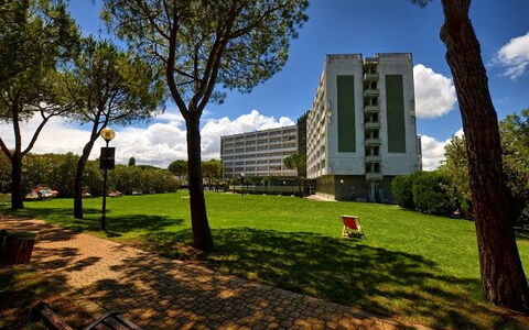 Suite Riviera: Appartement, Arbuste, Condominium, Design Urbain, Jardin, Quartier Général, Pelouse, Aménagement Paysager, Ombre