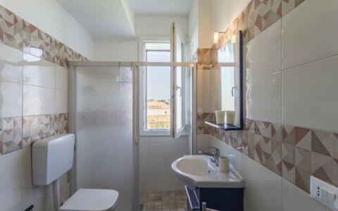 Villa Marzia: Sol, Sol, Composite, Tuile, Appartement, Luminaire Plomberie, Plomberie, Salle De Bains, Luminaire