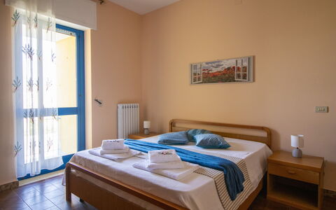 Elena'S House in Otranto: Appartement, Chaise, Tache De Bois, Hôtel, Balcon, Plante D'Appartement