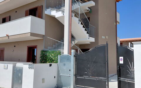 Marina di Sorso 5: Zone Résidentielle, Domicile, Appartement, Design Urbain, Balcon, Ombre, Daylighting, Plâtre
