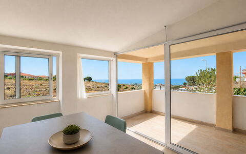 Villa Giugiola: Sol, Appartement, Tache De Bois, Ombre, Dur, Daylighting, Balcon, Eco Hôtel, Appartement Penthouse