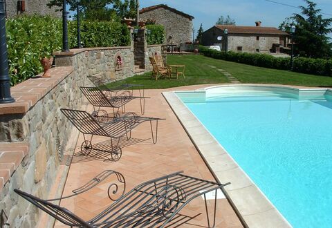 Casa Ivan: Piscine, Propriété, Arrière-Cour, Maison, Immobilier, Domicile, Balancelle, Bâtiment, Conception, Dalle