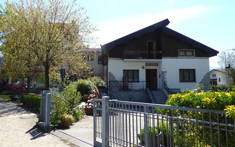 House Angy