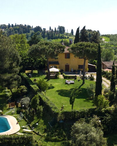 Villa Quintino: Arbuste, Jardin, Domicile, Biens, Chalet, Aménagement Paysager, Pelouse, Hacienda, Piscine, Arrière-Cour