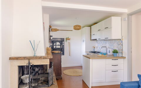 La Terrazza nel Borgo: Meubles, Design Intérieur, Sol, Cabinetry, Cuisine, Comptoir, Bois, Sol, Pièce, Plafond
