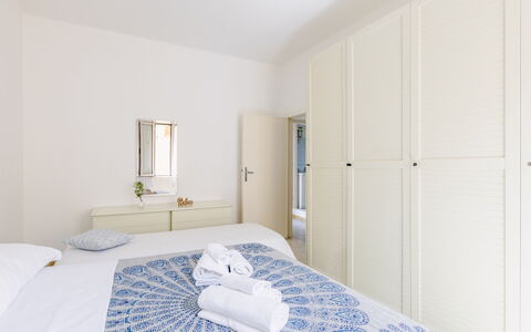 Fano Mare: Design Intérieur, Sol, Bois, Chambre, Sol, Meubles, Textile, Lit, Pièce, Domicile