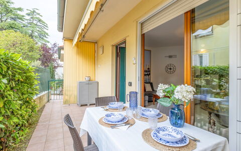 Corte Marina Apartment: Domicile, Appartement, Porte, Plante D'Appartement, Balcon, Pot De Fleur, Hôtel, Villa