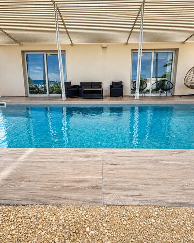 A Casa di Chica: L'Eau, Piscine, Composite, Recours, Mobilier De Jardin, Ombre, Loisir, Caractéristique De L'Eau, Chaise, Balancelle