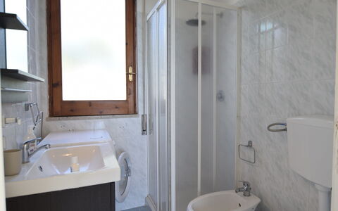 Punta Braccetto Fronte Mare: Sol, Sol, Design Intérieur, Pièce, Luminaire Plomberie, Appartement, Évier, Robinet, Plafond, Plomberie