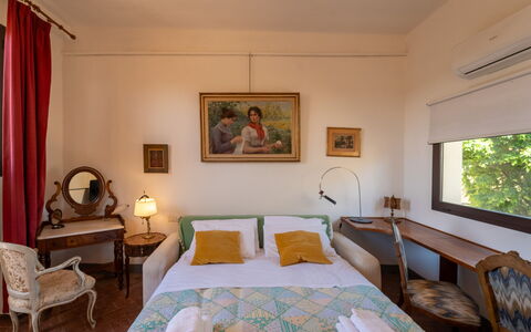 Casa dello Scrittore: Meubles, Mur, Chambre, Lit, Design Intérieur, Bois, Sol, Sol, Drap De Lit, Literie